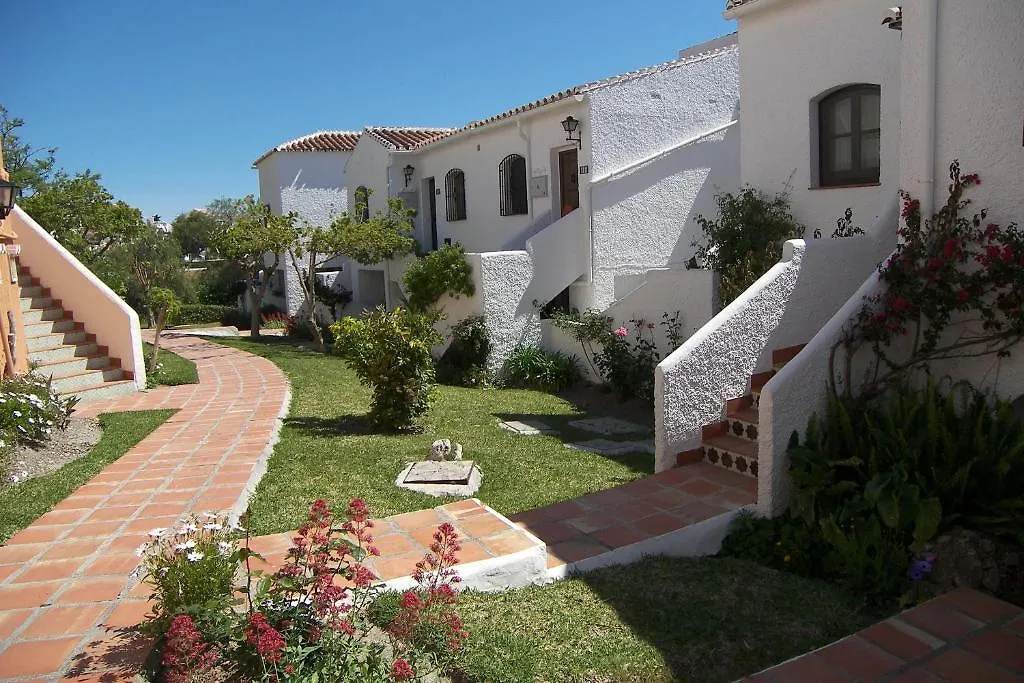 Nerja Villas-Capistrano 0*,